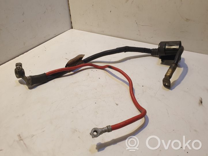 Volkswagen Golf V Câble de batterie positif 1K0971909B