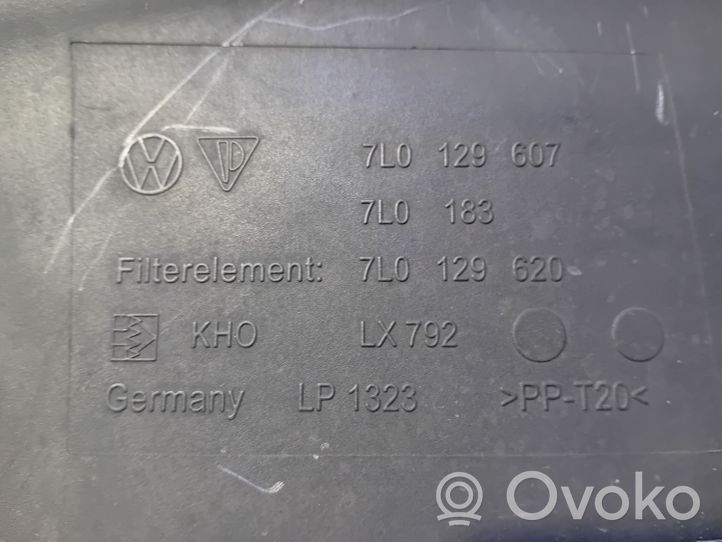 Volkswagen Touareg I Abdeckung Deckel Luftfilterkasten 7L0129607