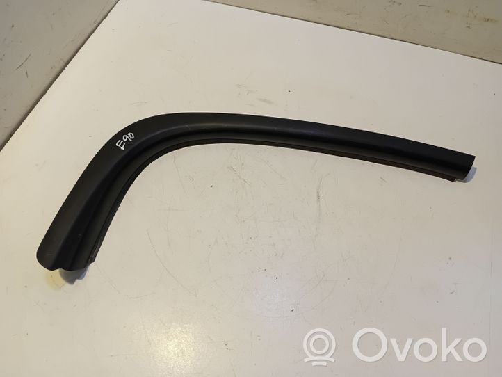 BMW 3 E90 E91 Rear side glass trim 7117244