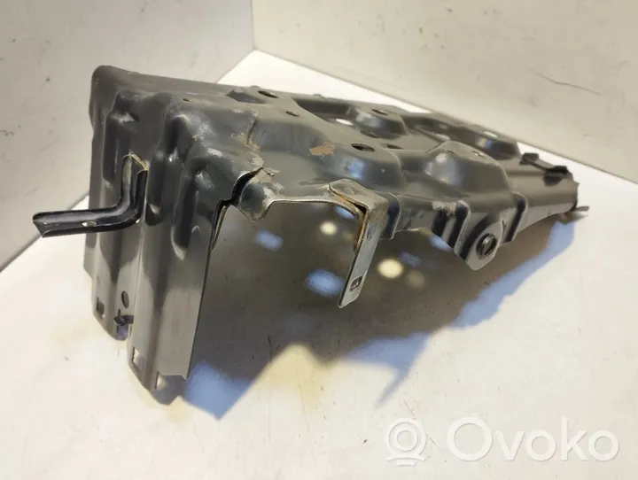 Toyota Yaris Battery tray 