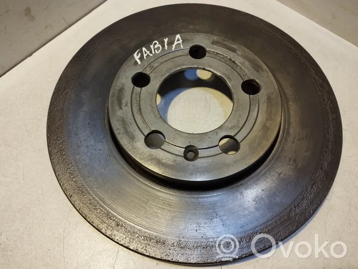 Skoda Fabia Mk2 (5J) Disque de frein avant 