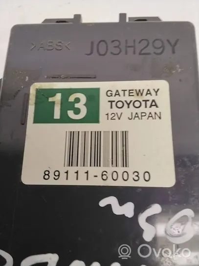 Toyota Land Cruiser (J100) Moduł sterowania Gateway 8911160030