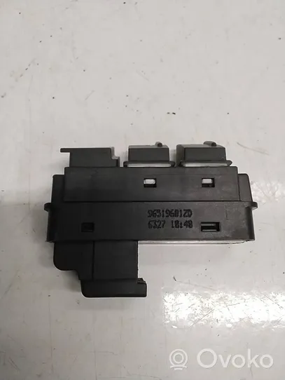 Citroen C6 Interior lighting switch 96519601ZD