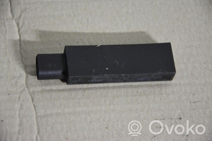 Volkswagen PASSAT CC Interior comfort aerial antenna 5FA744230