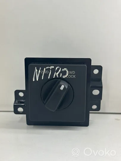 Dodge Nitro Interrupteur blocage de différentiel 068020962AA
