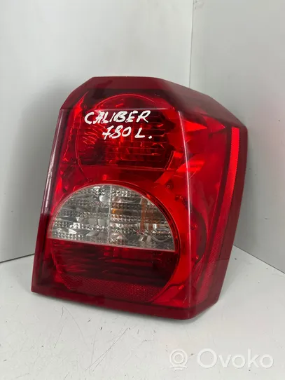 Dodge Caliber Lampa tylna 05303752