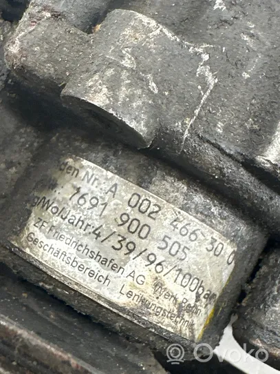 Mercedes-Benz C W202 Bomba de dirección hidráulica A0024663001