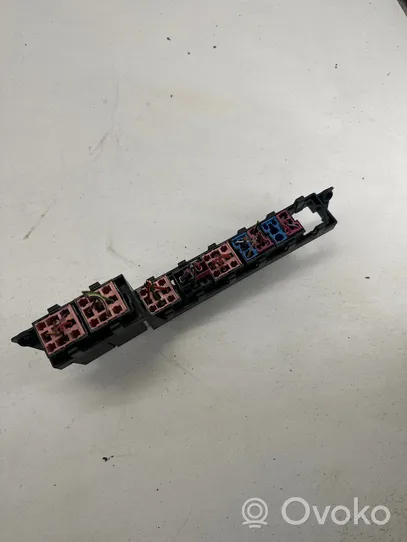 Volkswagen Phaeton Fuse module 