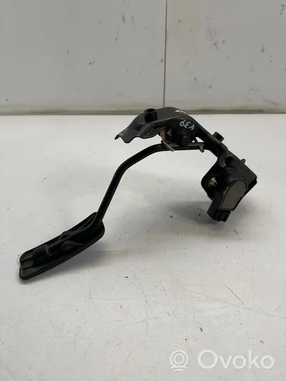 Toyota Avensis T250 Pedal del acelerador 7811135030