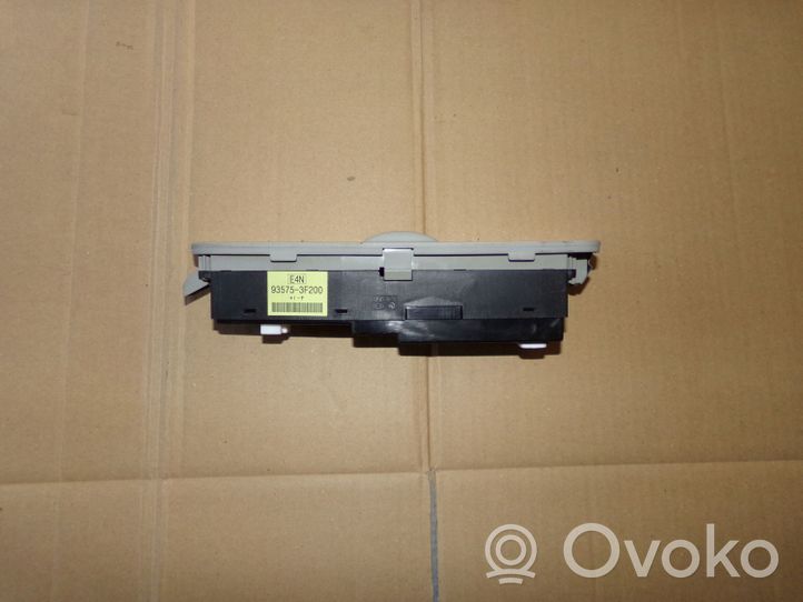 KIA Opirus Electric window control switch 