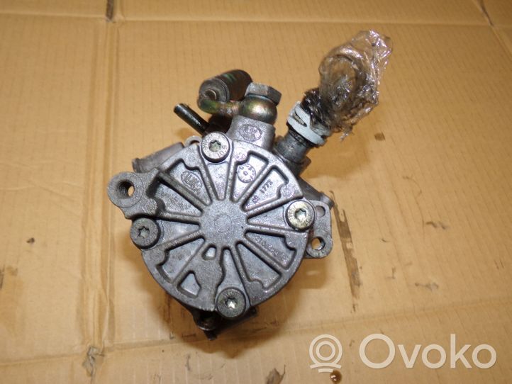 Mercedes-Benz E W210 Pompe de direction assistée 0024669201