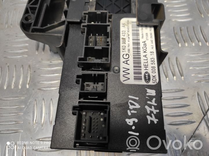 Volkswagen Jetta V Comfort/convenience module 1K0959433AK