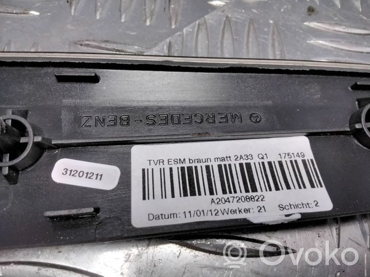 Mercedes-Benz C W204 Moulure/baguette de porte avant A2047208822