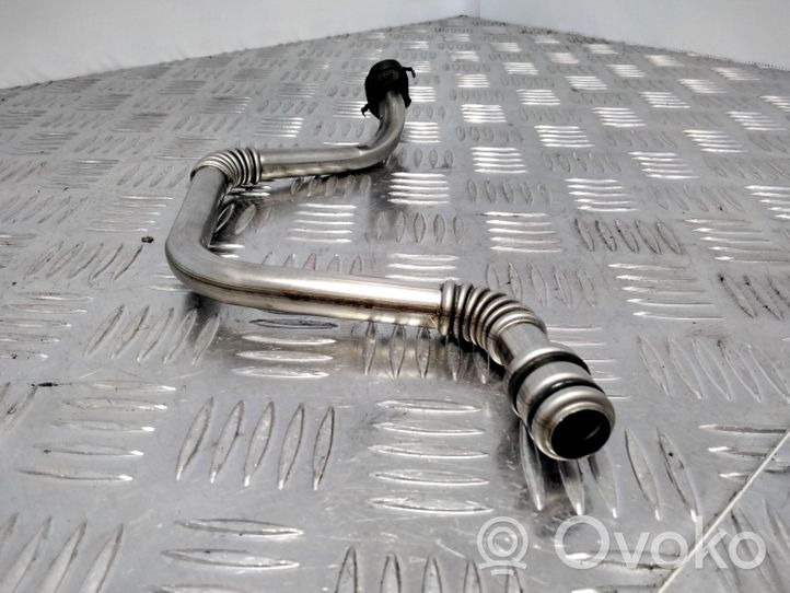 Volvo S40, V40 Tuyau de raccordement solide EGR 332