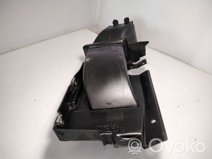 BMW 7 E38 Conducto del refrigerador de frenos 51718125968