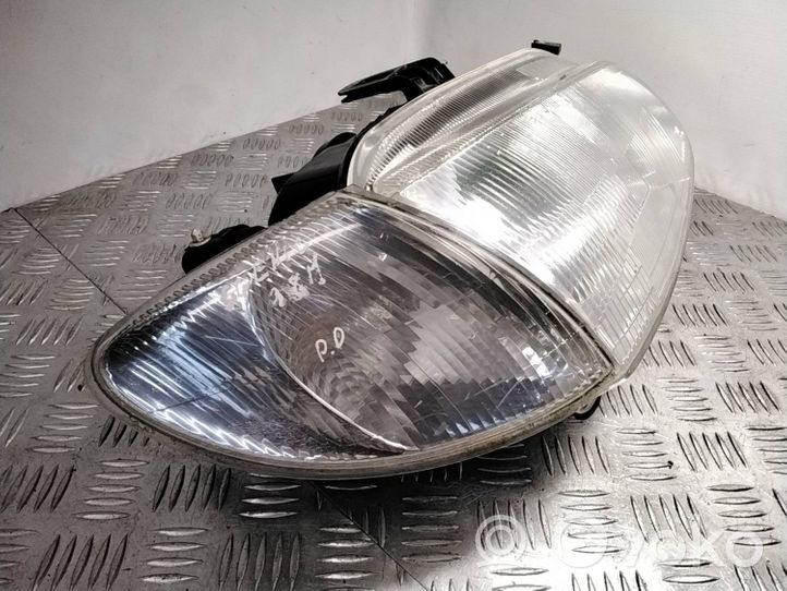 Renault Scenic I Headlight/headlamp 88201095