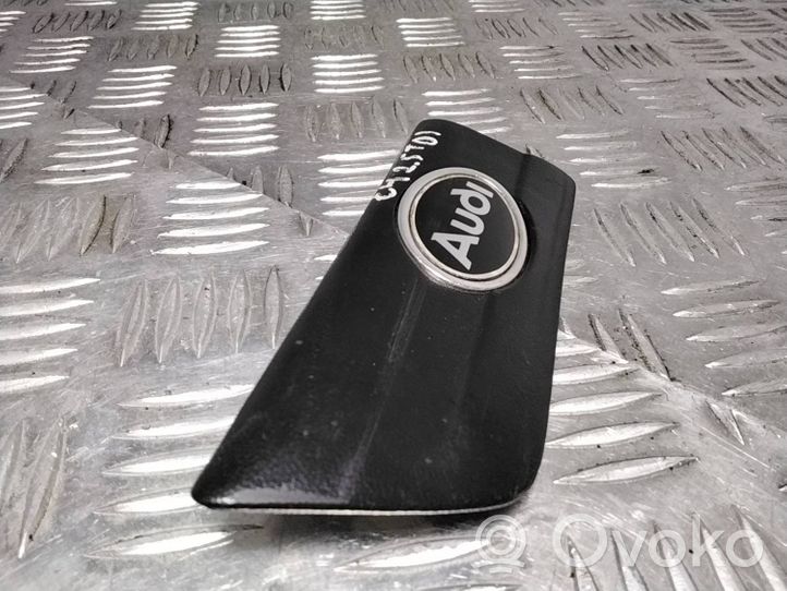 Audi 100 S4 C4 Rivestimento parafango (modanatura) 