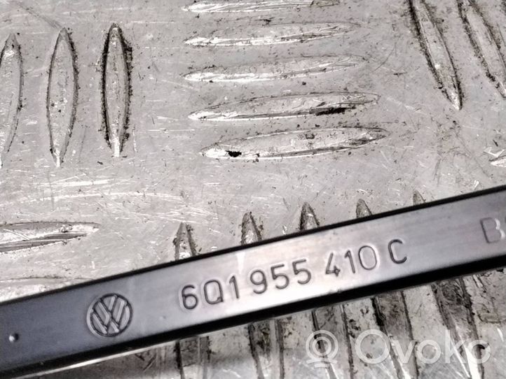 Volkswagen Polo IV 9N3 Braccio della spazzola tergicristallo anteriore 6Q1955410C