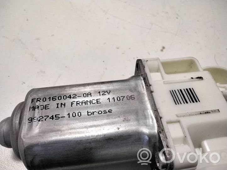 Volvo V50 Moteur de lève-vitre de porte avant 30773901AA