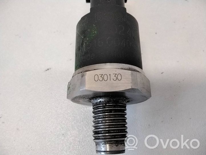 Iveco Daily 35 - 40.10 Sensor de presión de combustible 02810024005