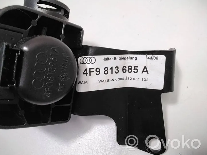 Audi A6 S6 C6 4F Interruptor para la barra de remolque retráctil 4F9813685A