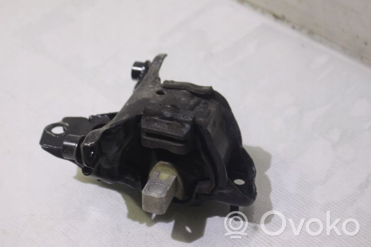 Volkswagen Polo IV 9N3 Supporto della scatola del cambio 6Q0199555