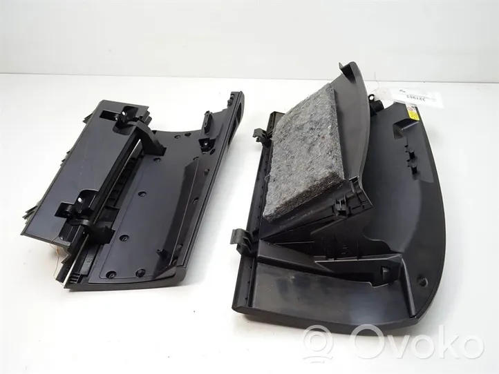 Mitsubishi Outlander Glove box set 8006A022