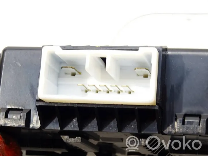 Hyundai i30 Other control units/modules 95300-G3000