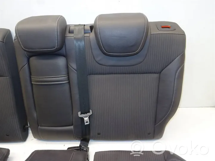 Ford Focus Second row seats 