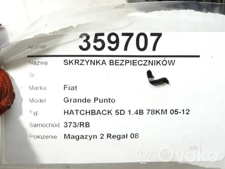 Fiat Grande Punto Skrzynka bezpieczników / Komplet 