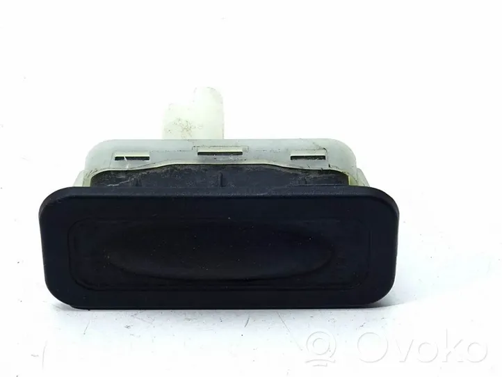 Renault Megane III Tailgate/trunk/boot exterior handle 