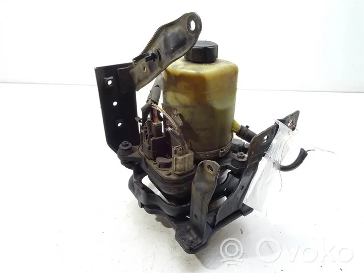 Ford Focus Power steering pump 4M513K514CA