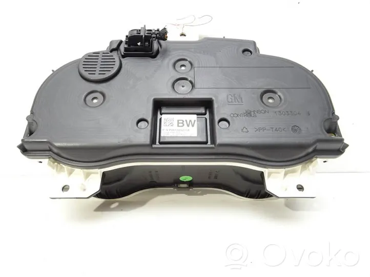 Opel Corsa D Compteur de vitesse tableau de bord P0013252158