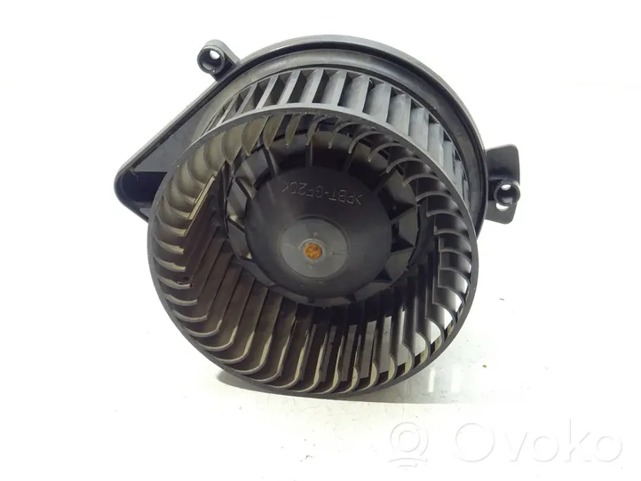 Audi A4 S4 B6 8E 8H Mazā radiatora ventilators 8E2820021A