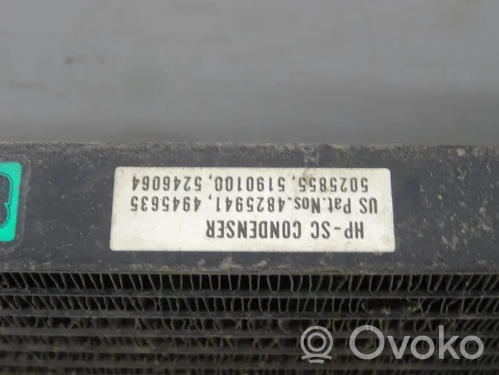 Audi A8 S8 D2 4D Dzesēšanas šķidruma radiators 4D0260401A