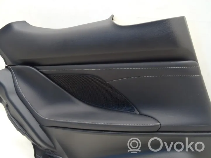 Lexus RC Panneau de garniture latérale arrière de coupé 
