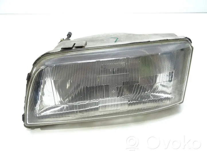 Peugeot Boxer Lampa przednia 