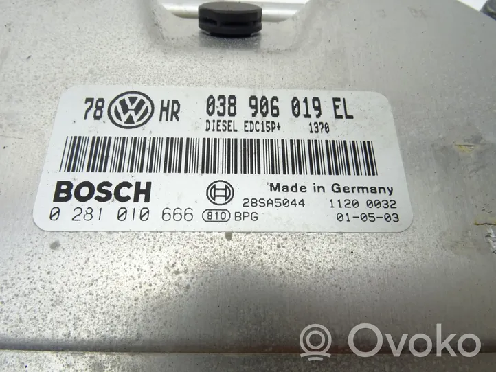 Volkswagen PASSAT B5.5 Moottorin ohjainlaite/moduuli (käytetyt) 0281010666