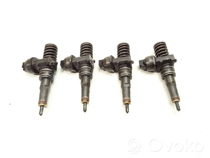 Volkswagen PASSAT B5.5 Fuel injectors set 0414720039