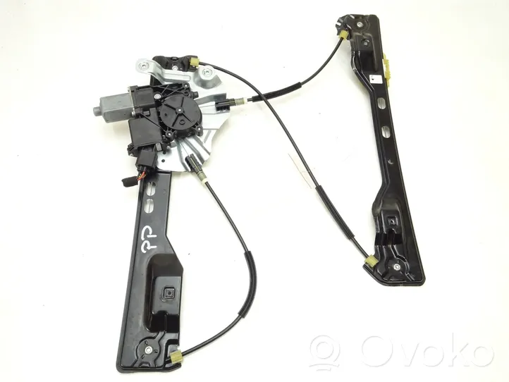 Opel Zafira C Front door window regulator with motor 