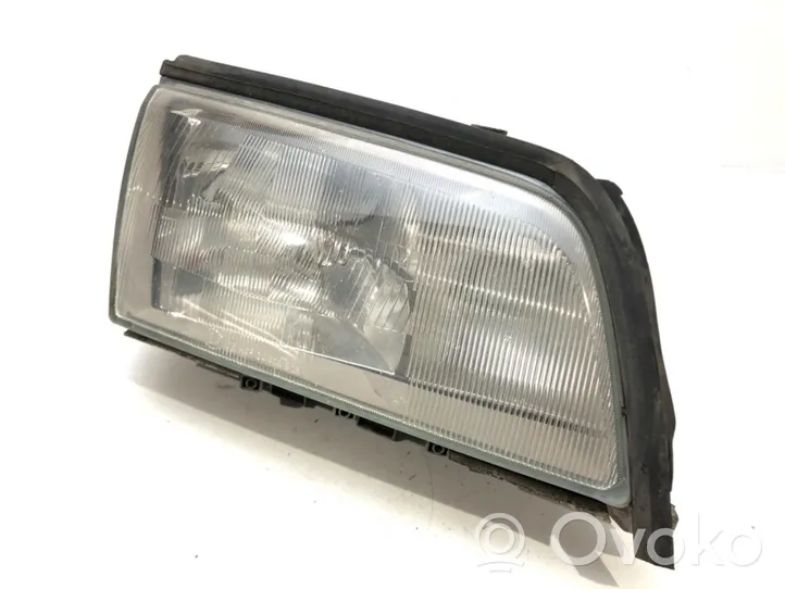 Mercedes-Benz C AMG W202 Lampa przednia 