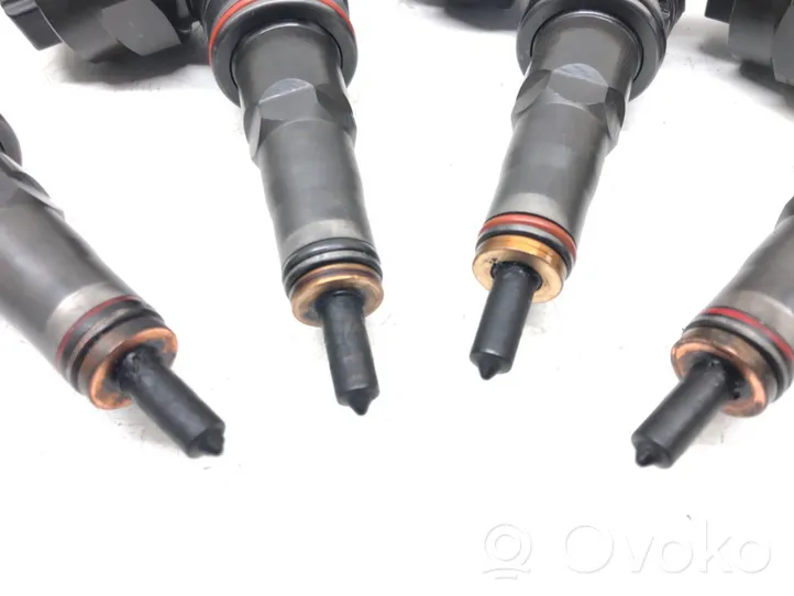 Audi A4 S4 B5 8D Fuel injectors set 