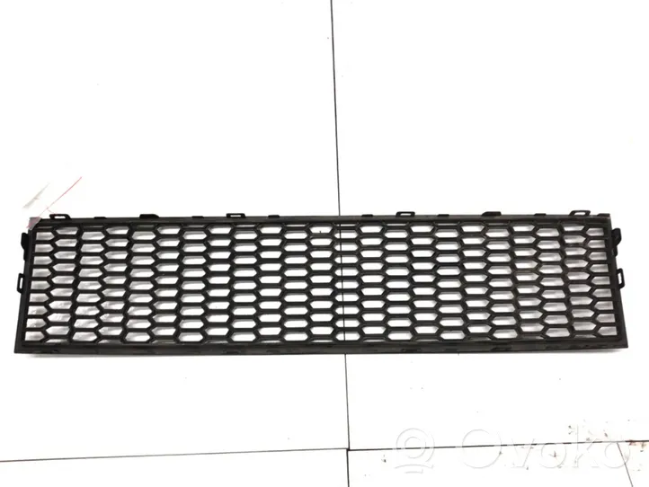 BMW 5 F10 F11 Grille inférieure de pare-chocs avant 7903894