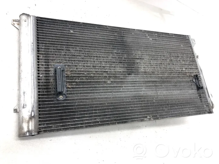 Volkswagen Touareg I Coolant radiator 