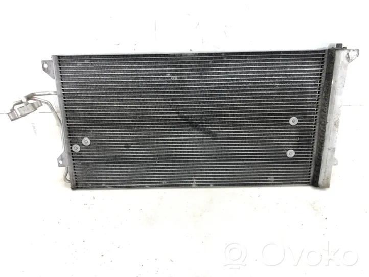 Volkswagen Touareg I Coolant radiator 