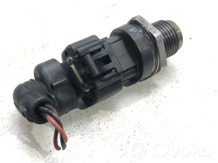 Opel Vectra C Fuel pressure sensor 0281002706