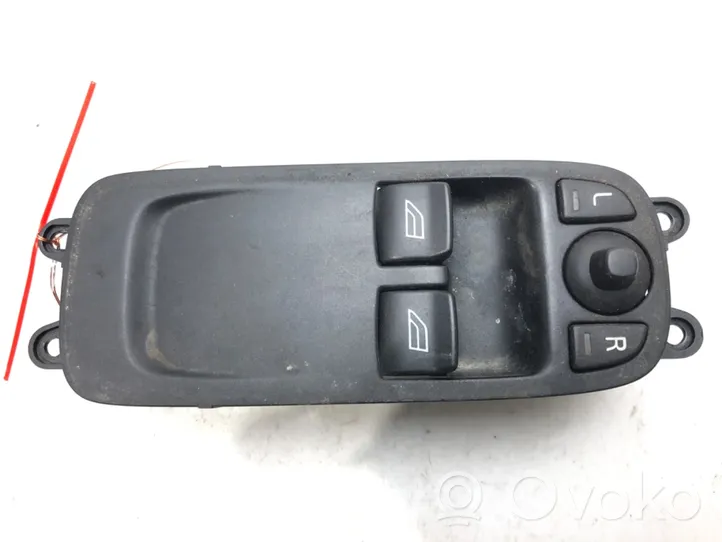 Volvo C30 Electric window control switch 30710783