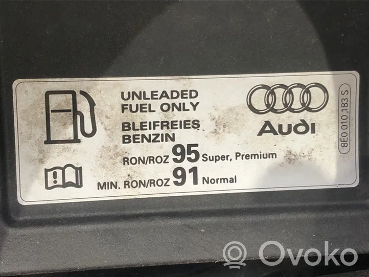 Audi A4 S4 B8 8K Polttoainesäiliön korkki 