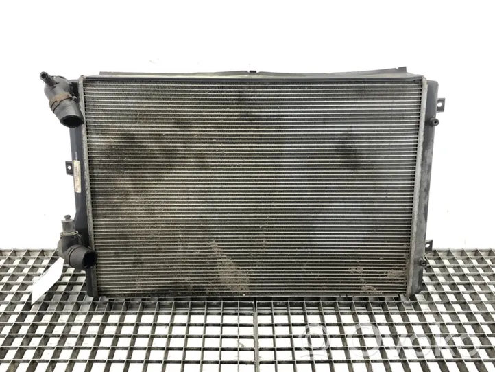 Volkswagen PASSAT CC Dzesēšanas šķidruma radiators 5K0121253B