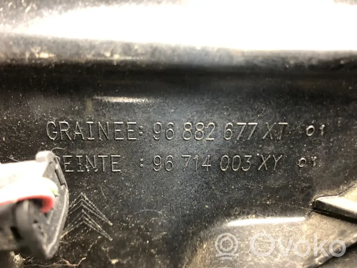 Citroen C4 II Spoilera aizmugurējais vāks 96882677XT